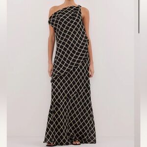 ISO looking for the Arlington 2 piece set from dissh